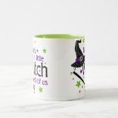 私達皆に小さい魔法使いがハロウィンのマグあります ツートーンマグカップ (中央)