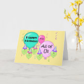 私達皆の気球からのユーモアのあるなハッピーバースデー カード (黄色い花)