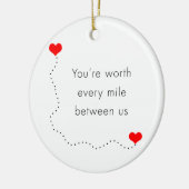私達間のあらゆるマイルの価値を持つミニマリスト"あなたは" セラミックオーナメント (左)