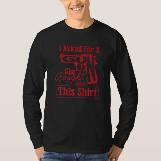 私頼は彼女の男性へ銃 Tシャツ (正面)