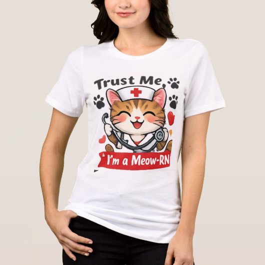 「私、看護師です」かわいい猫の看護師卒業デザイン トライブレンドＴシャツ (正面)