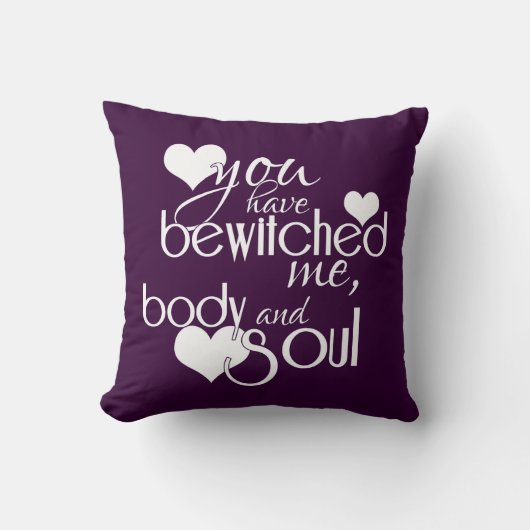 私、肉体と精神に魔法をかけました クッション (正面)