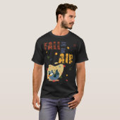 秋がやってきた アライグマの秋 Tシャツ (正面フル)