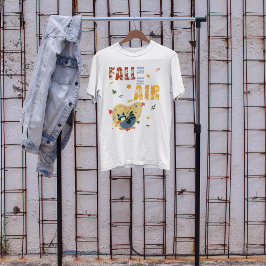 秋がアライグマをスイングして空中にある Tシャツ