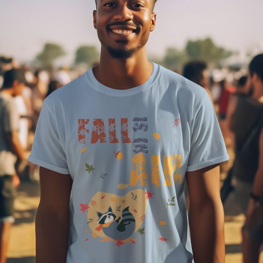 秋がアライグマをスイングして空中にある Tシャツ