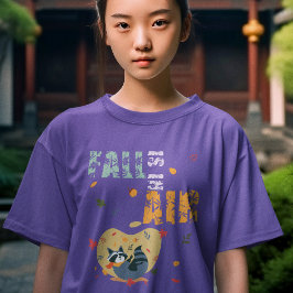 秋がアライグマをスイングして空中にある Tシャツ