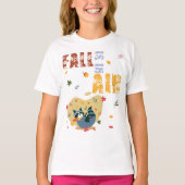 秋がアライグマをスイングして空中にある Tシャツ (正面)