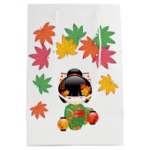 秋こけし人形 – 緑の着物芸者ガール ミディアムペーパーバッグ (裏面)