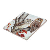 秋に白い樺の木に座るフクロウ タイル (側面)