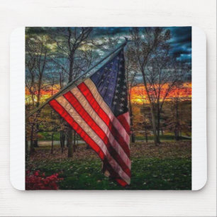 秋のアメリカ国旗#USAPatriotGraphics © マウスパッド