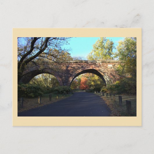 秋のアーチ橋を描いた公園はがき ポストカード (正面)
