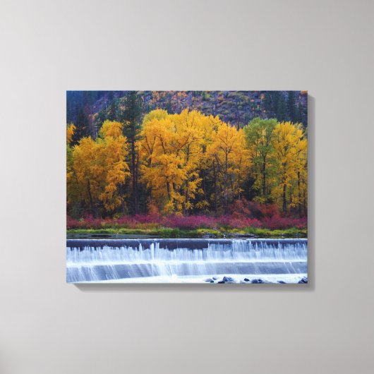 秋のウェナチダム キャンバスプリント (正面)
