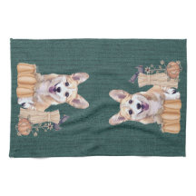 秋のウェルシュコーギーの子犬