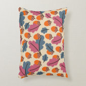 秋のオーク葉材・どんぐり模様 アクセントクッション (正面(垂直))