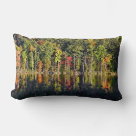 秋のオームオンベースリー池 ランバークッション