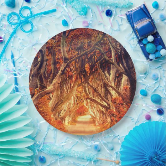 秋のカエデの木の森秋の森の葉 ペーパープレート (パーティー)