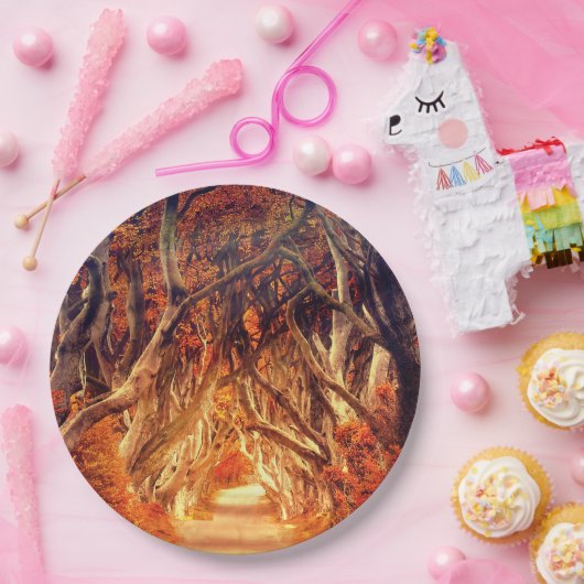 秋のカエデの木の森秋の森の葉 ペーパープレート (パーティー)