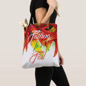 秋のカエデの秋に向葉けて落下 トートバッグ (クローズアップ)