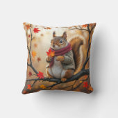 秋のカエデの葉を持つリス クッション (裏面)