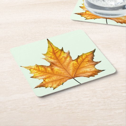 秋のカエデの葉 スクエアペーパーコースター (アングル)