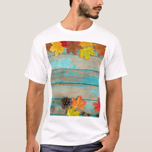 秋のカエデ:ピネコン自然枠。 Tシャツ (正面)