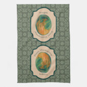 秋のカボチャと葉の感謝祭パーソナライズされた キッチンタオル (縦)