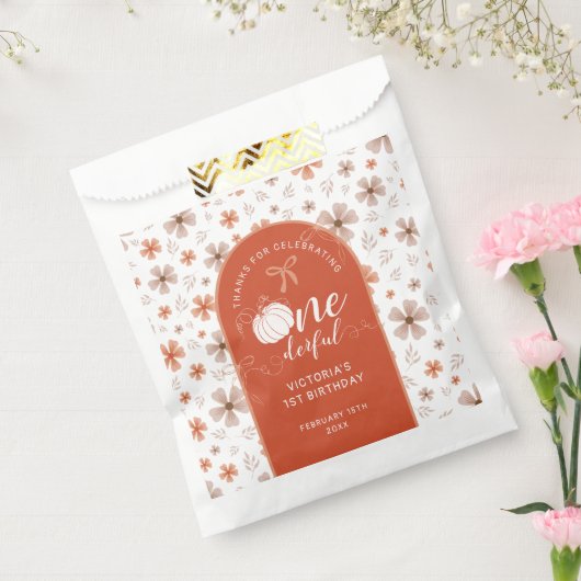 秋のカボチャの弓オレンジの花のアーチ誕生日 フェイバーバッグ (封をした状態)