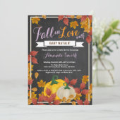 秋のカボチャ女の子の紫色のベビーシャワーの招待 招待状 (スタンド正面)