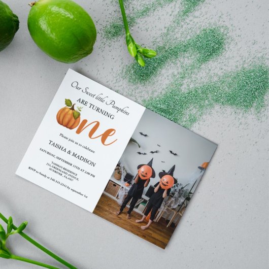 秋のカボチャ秋ツインズ最初の誕生日パーティー 招待状