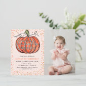 秋のカボチャ 私たちの小さな子は1歳になる フォト 招待状 (スタンド正面)