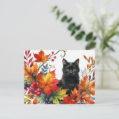 秋のカラフルな葉と黒猫のポストカード ポストカード (スタンド正面)