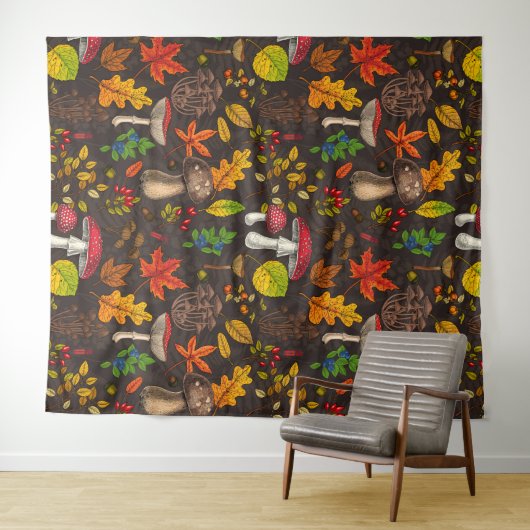 秋のキノコ葉や、木の実や果実が暗い日 タペストリー (インサイチュ(横))