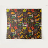 秋のキノコ葉や、木の実や果実が暗い日 タペストリー (正面(横))