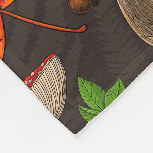 秋のキノコ葉や、木の実や果実が暗い日 フリースブランケット (角)