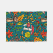 秋のキノコ葉、、ナッツ、ベリーの青 フリースブランケット (正面(横))