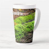 秋のコケの木の樹皮 – 大パーソナライズされた カフェラテマグ (右アングル)