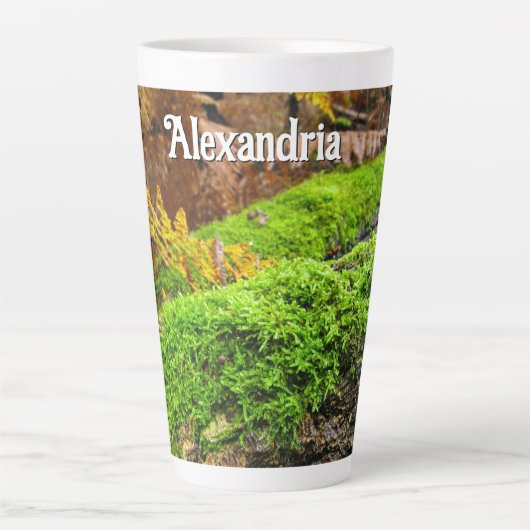 秋のコケの木の樹皮 – 大パーソナライズされた カフェラテマグ (正面)