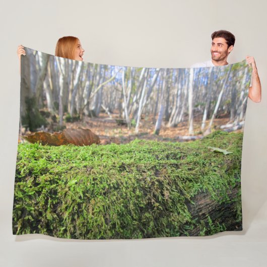 秋のコケの木の眠りパーソナライズされた- フリースブランケット (インサイチュ)