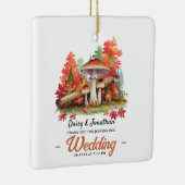 秋のテーマとキノコの結婚水色 セラミックオーナメント (右)