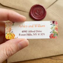 秋のバーガンディ オレンジ 花模様の葉 かぼちゃ