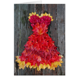 秋のパーティー向きのドレス