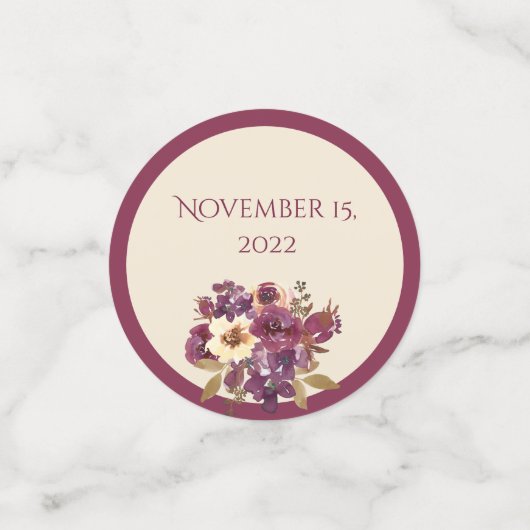 秋のブルゴーニュとピンクのフローラ結婚のテーブル コンフェッティ (スモール正面)