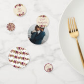 秋のブルゴーニュとピンクのフローラ結婚のテーブル コンフェッティ (グループ)