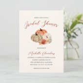 秋のポンプキンと花のエレガントなブライダルシャワー 招待状 (スタンド正面)