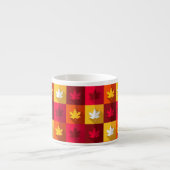 秋のメープル葉ズ明るいパッチワーク エスプレッソカップ (正面)