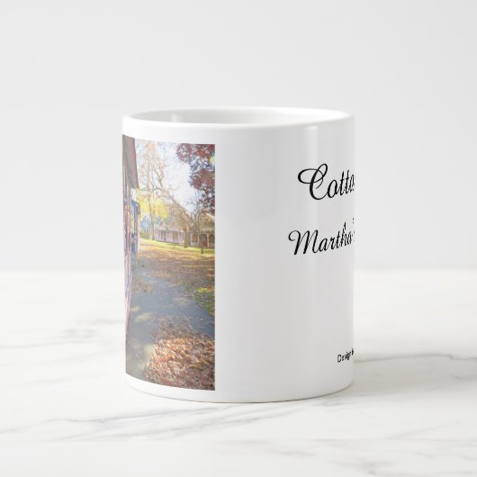 秋のライトオンコテージロー – Martha's Vineヤード ジャンボコーヒーマグカップ (正面)