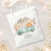 秋のラブファームトラックとカボチャ、ベビーシャワー フェイバーバッグ (クリップ留めされた状態)