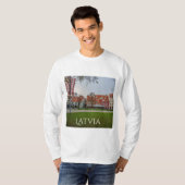 秋のリガ旧市街 Tシャツ (正面フル)