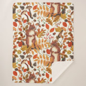 秋のリスと秋の花が白く咲く シェルパブランケット (正面)