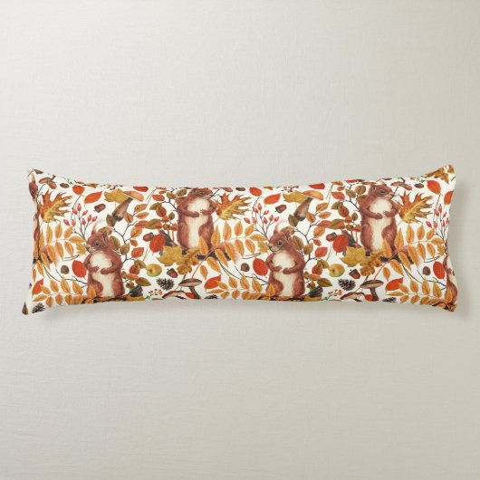 秋のリスと秋の花が白く咲く ボディピロー (正面)